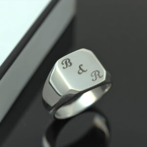 Amen B Jewels - Bob Ring - round signet ring made of 925 Sterling Silver